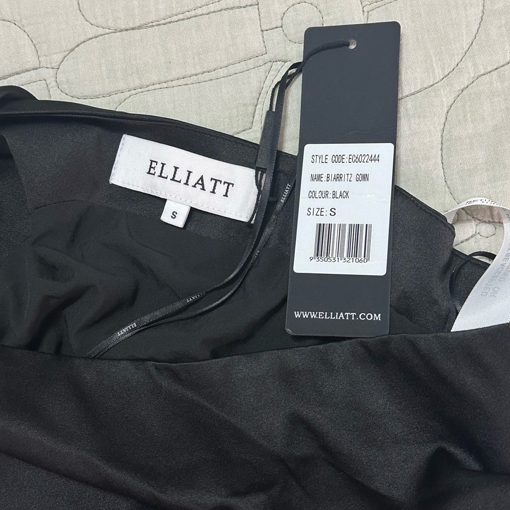 NWT Elliatt Biarritz Gown S Black One Shoulder - Picture 8 of 9